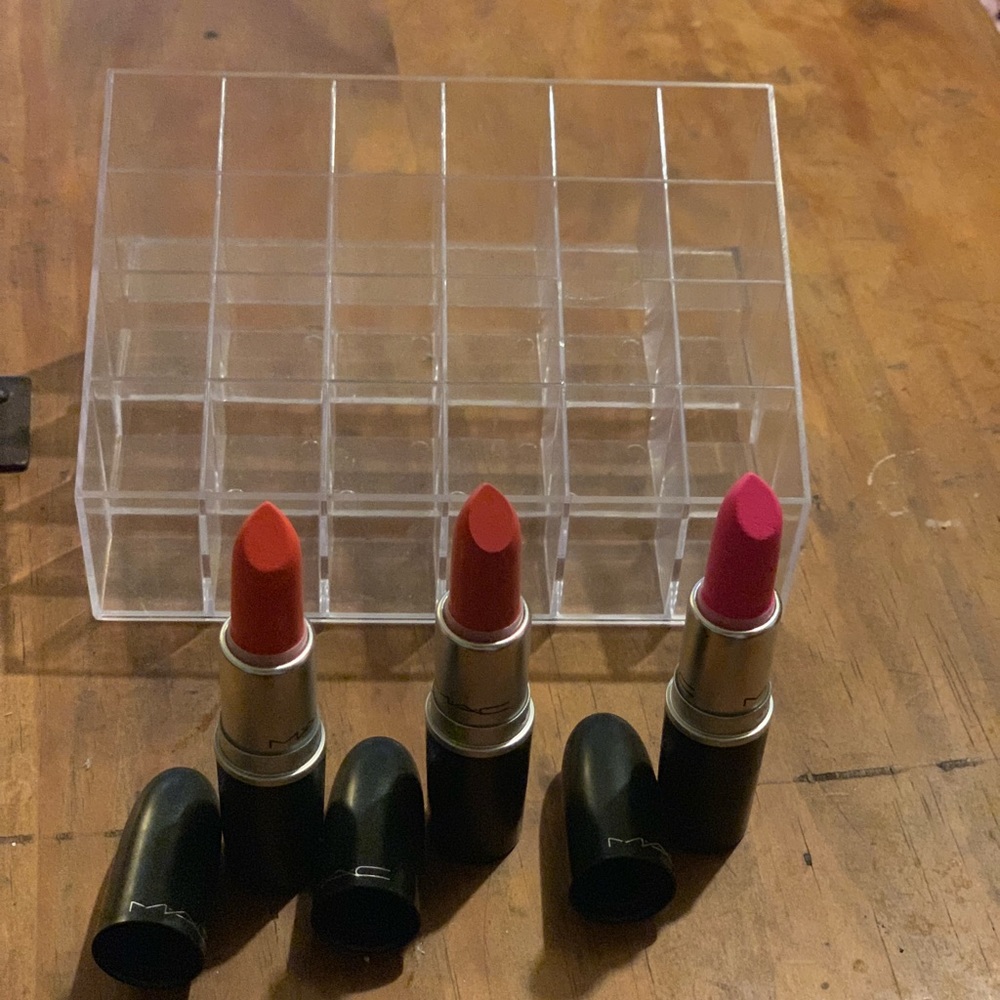 Mac lipstick. Selling together.